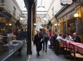 Upptäck Paris svindlande gränder