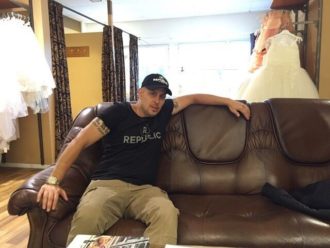 Dogge Doggelito: Jag har sexton papegojor hemma