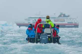 Tufft liv för Svalbards cowboys