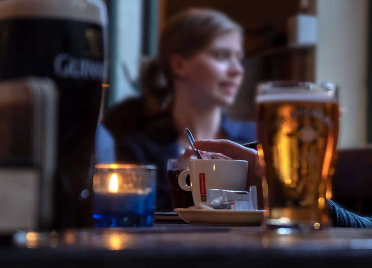 En krönika om en pub i Belgien Foto: Photo by Fernand De Canne on Unsplash