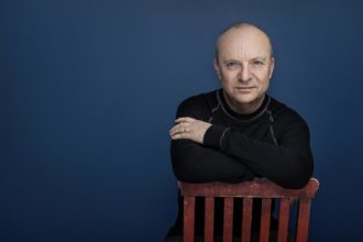 Jonas Gardell har kommit ut med en barnbok