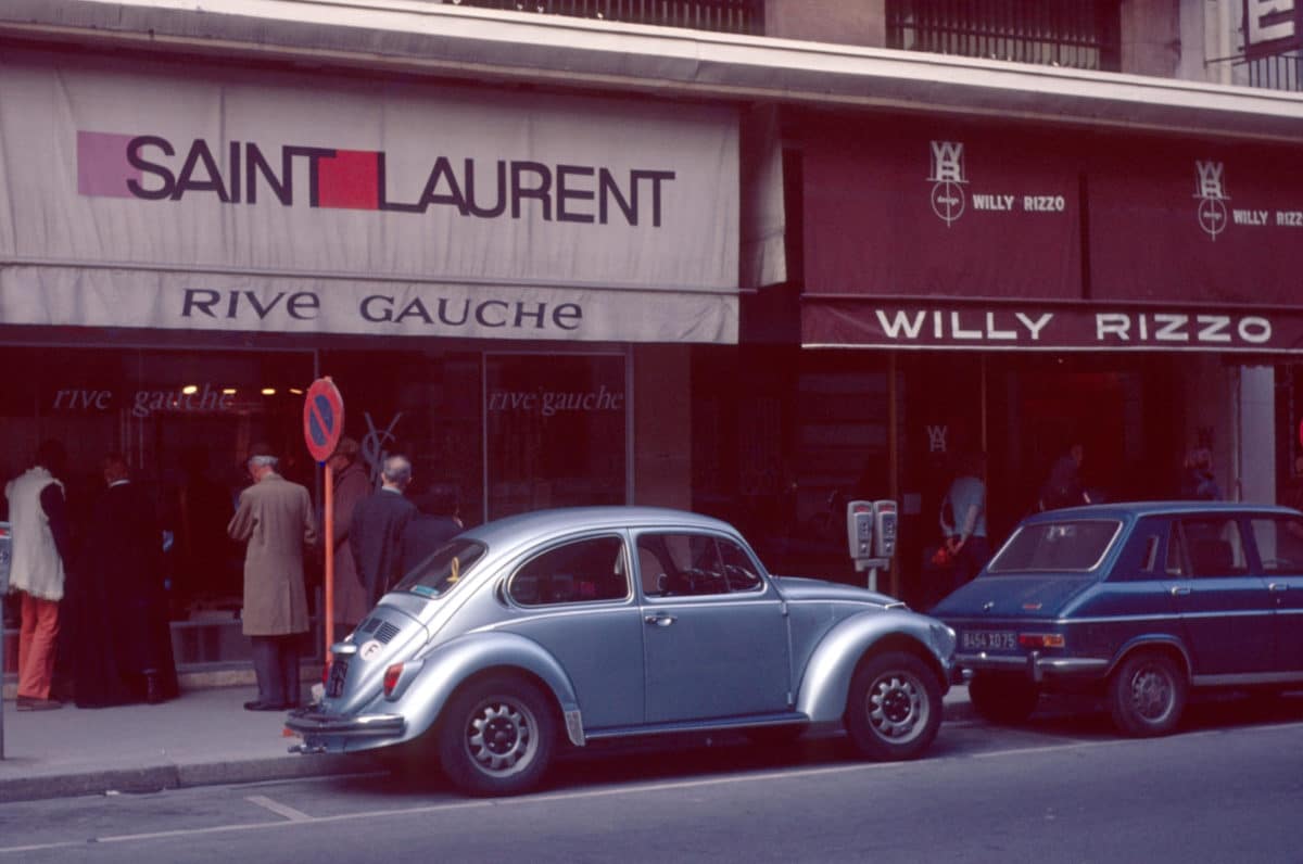 Yves Saint Laurent första butik på 38 Rue du Faubourg Saint-Honoré i Paris.